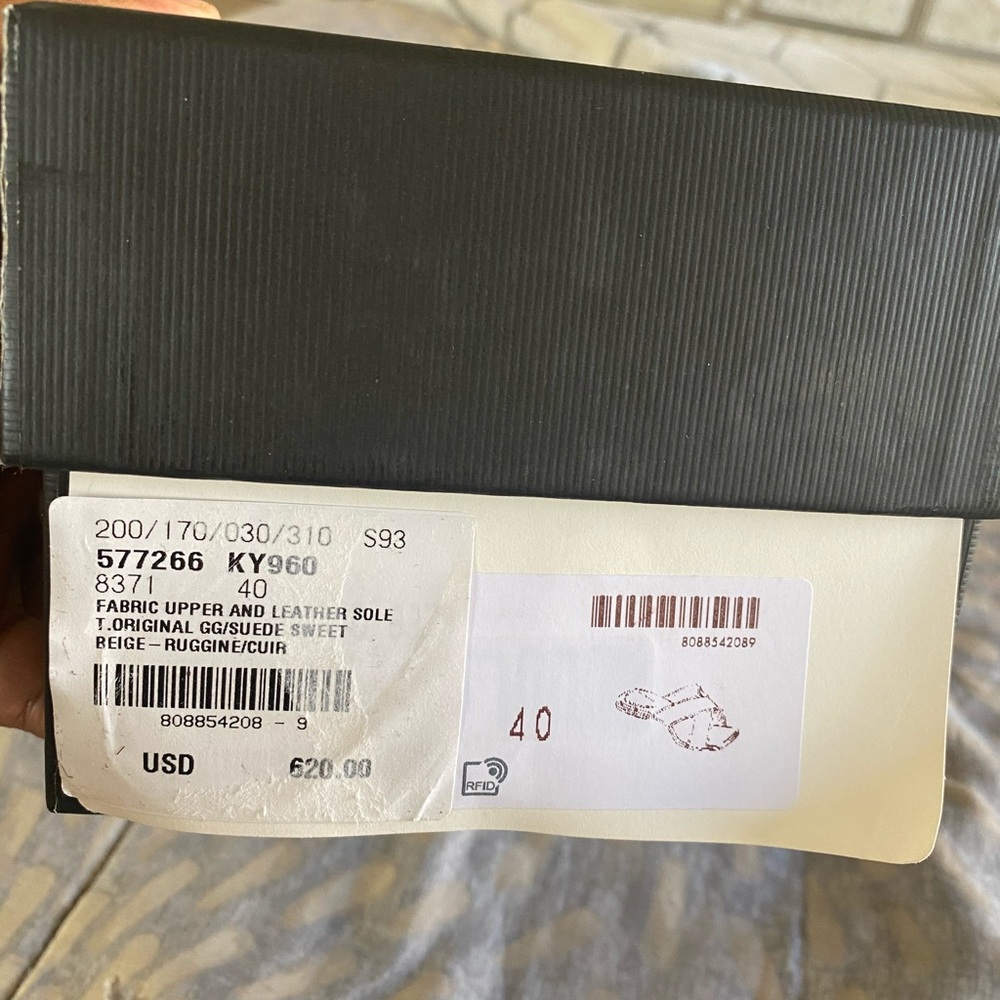 Gucci sandals